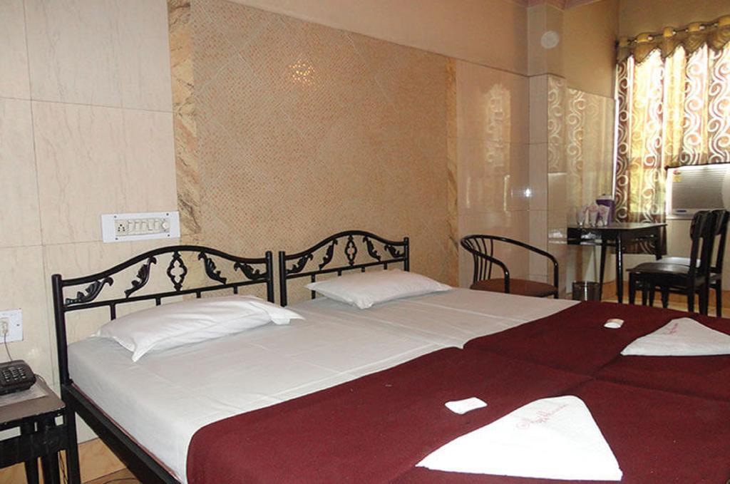 Hotel Haridwar Hyderabad Exteriör bild