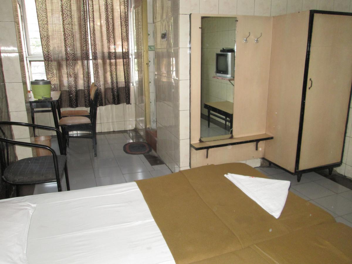 Hotel Haridwar Hyderabad Exteriör bild